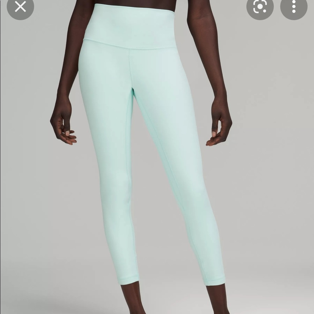 NWOT LULULEMON ALIGN LEGGINGS 28”